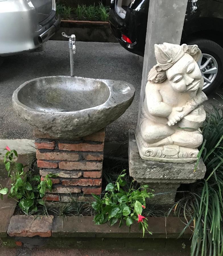 Arsa Wayan Guest House 클룽쿵 외부 사진